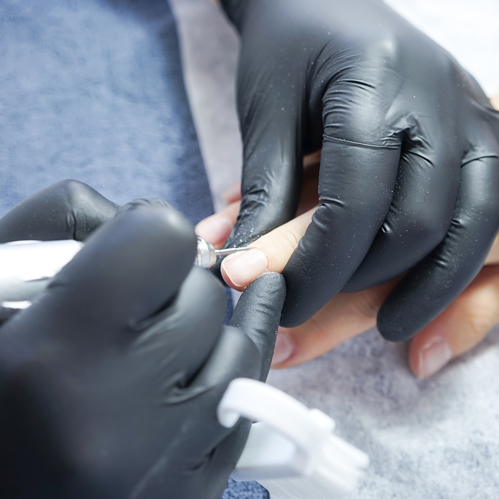 Маникюр ДАМЫ (классический, аппаратный, комбинированный)